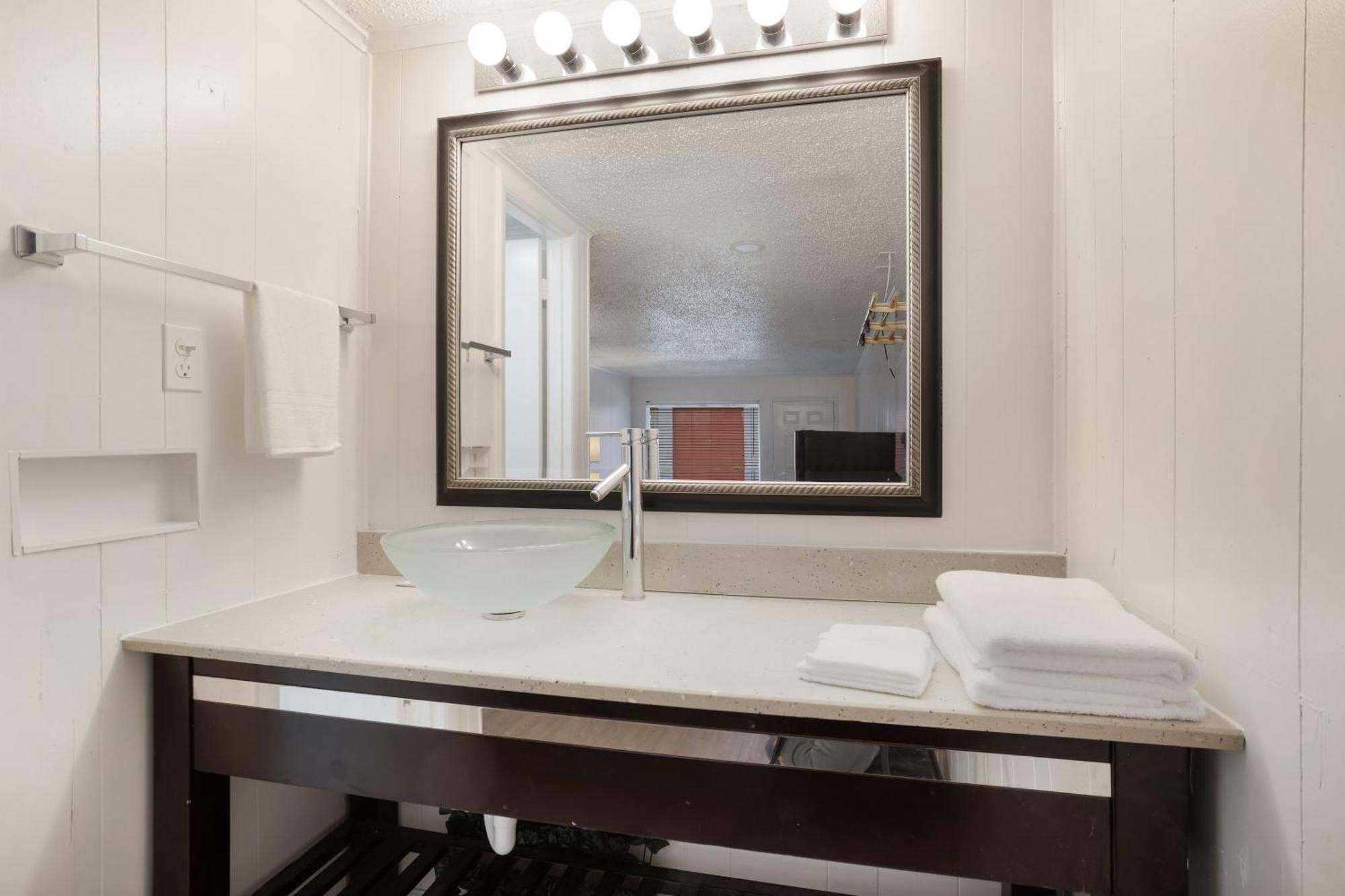 Highport Inn Pottsboro エクステリア 写真